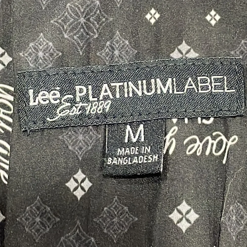 NWOT Lee Platinum Label Gray Jean Jacket. Size M medium 8/10 98% cotton